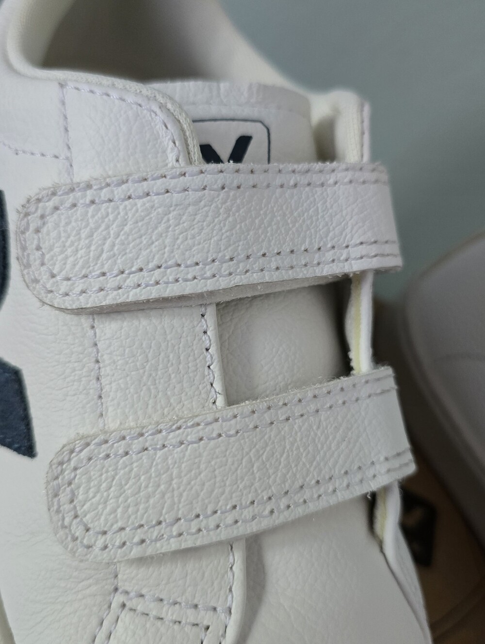 VEJA Kids Esplar Sneakers - With White Blue Accent Velcro Straps Wide Toe Box - Picture 9 of 13